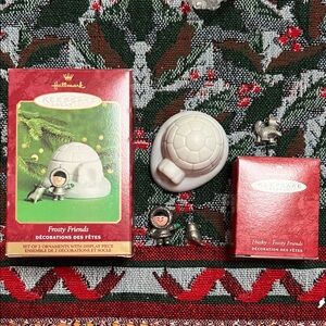 Hallmark Frosty Friends set & Husky Frosty Friends a Special Gift. 2000